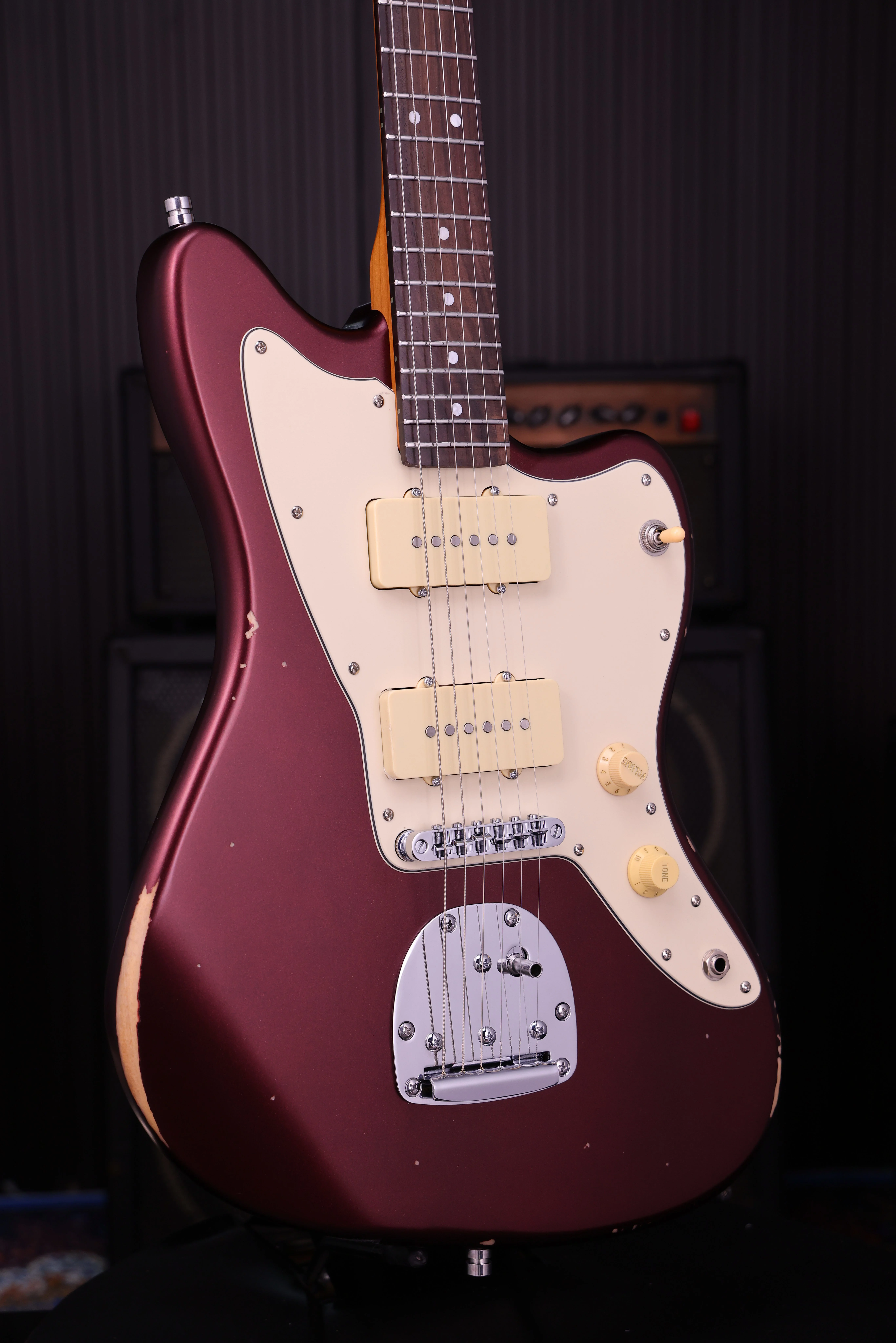 PJ-6 Oxblood Red Relic E-Gitarre